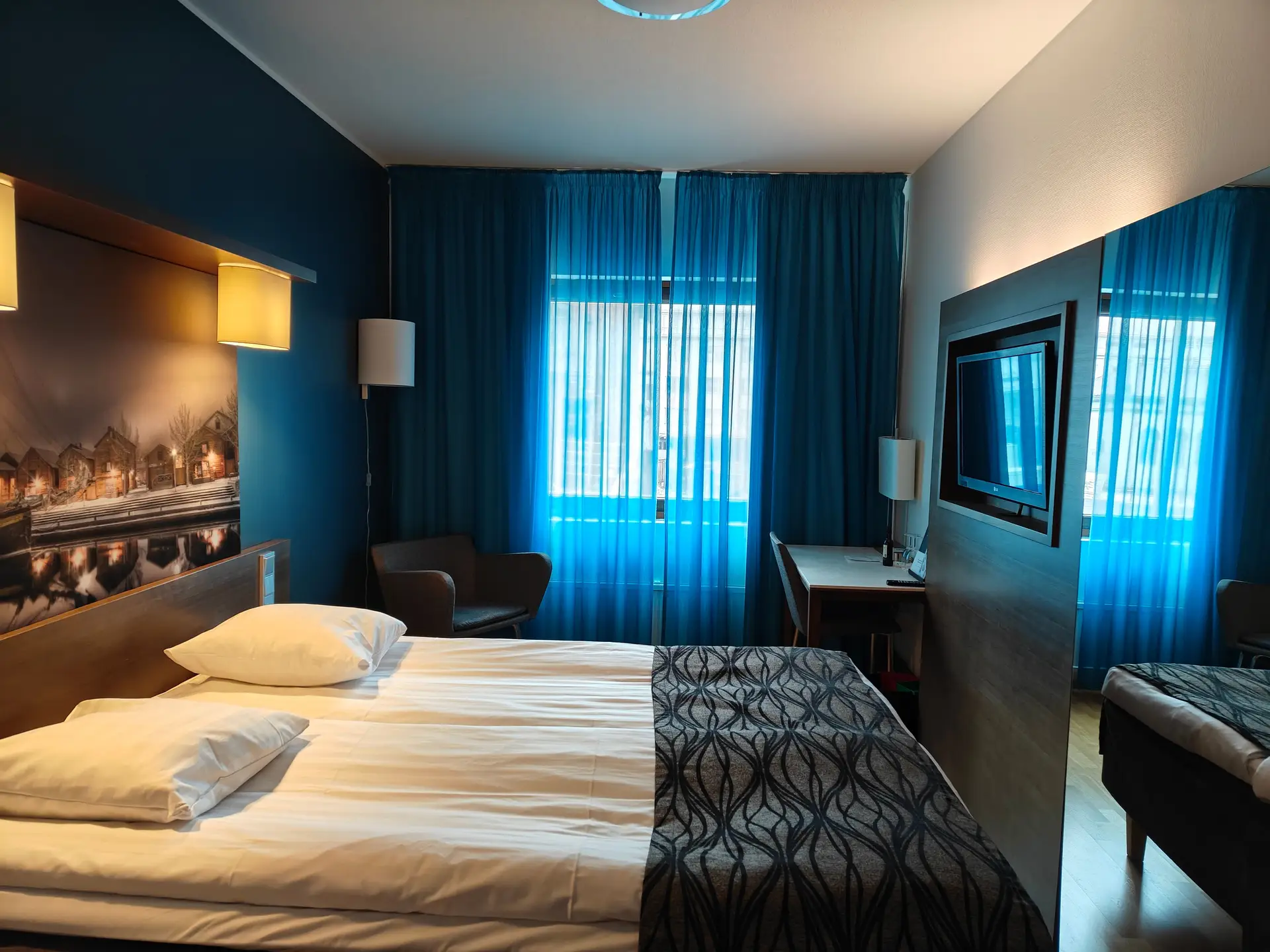 Aerona Hotelsuites ylellinen huone
